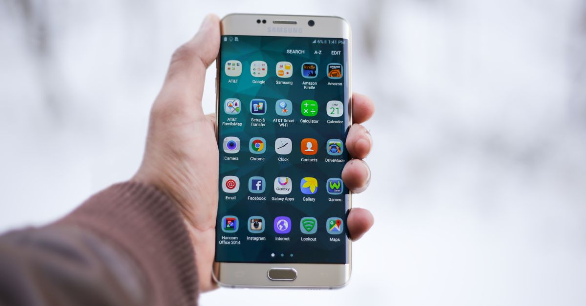 Digital Declutter a phone home screen